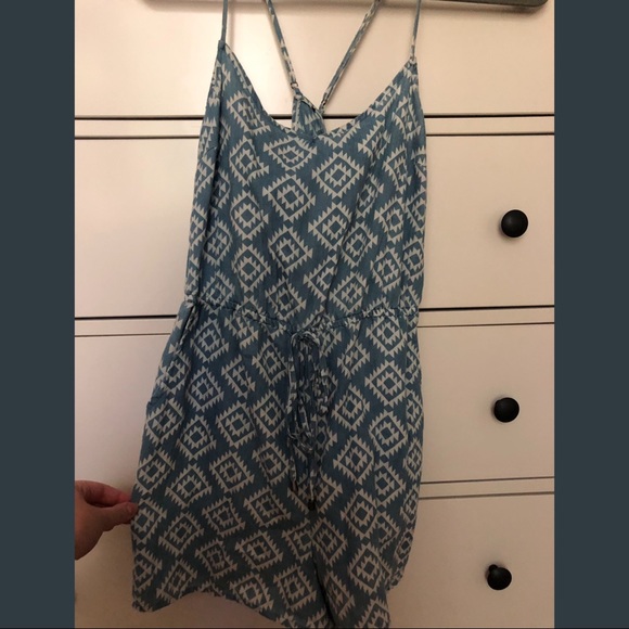 adorable romper - Picture 1 of 4